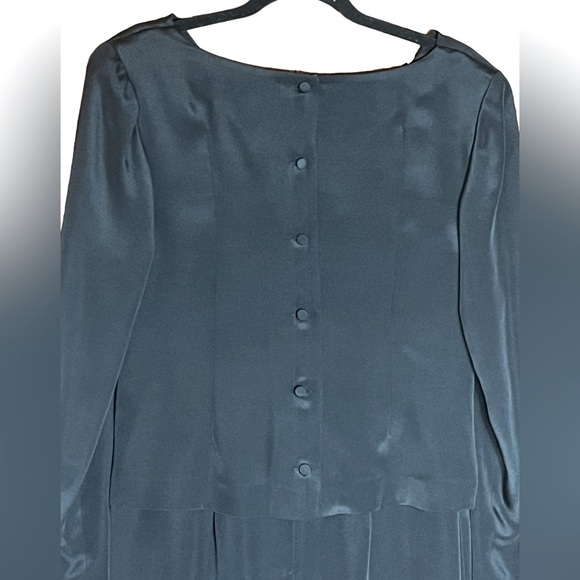 CARDIERE ET CIE BLACK SILK ONE PIECE BUTTON BACK DRESS GREAT CONDITION (10) - Picture 5 of 8